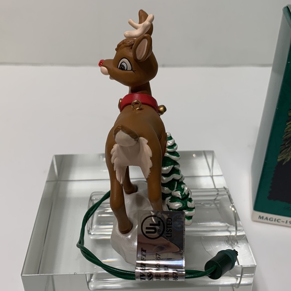 Rudolph The red nosed Reindeer ornament Hallmark 1996 - Picture 5 of 12